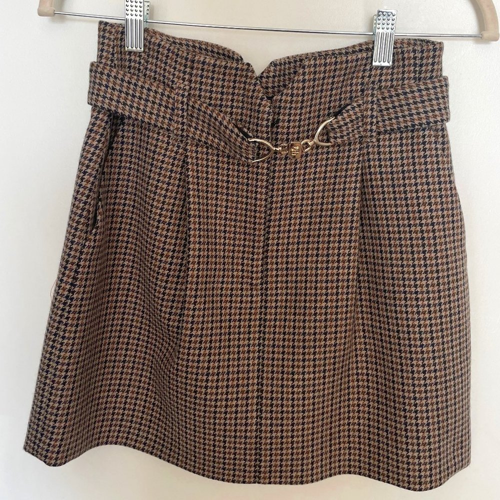 MAJE BELTED HOUNDSTOOTH MINI SKORT
